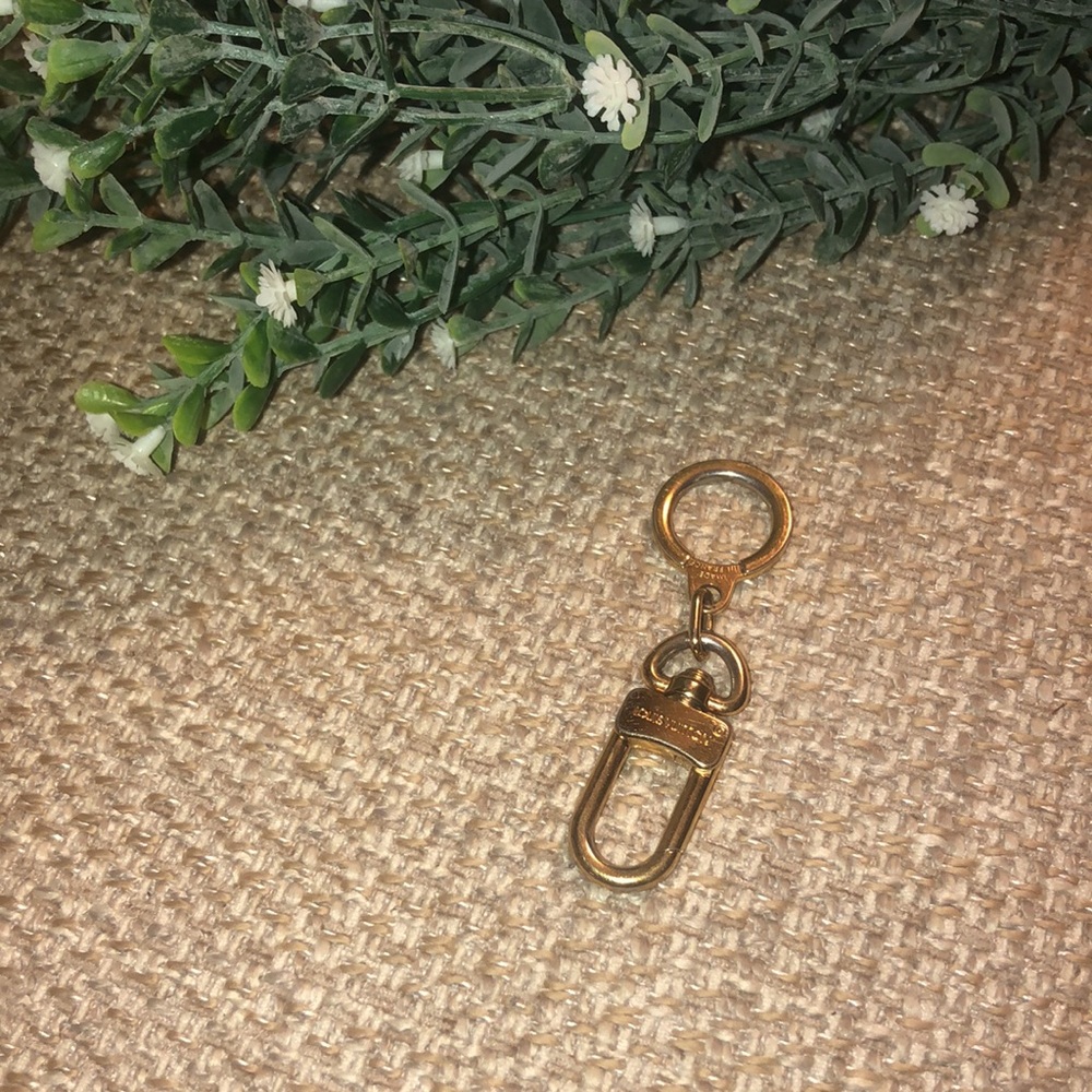 100% Authentic Louis Vuitton Gold Strap Extender